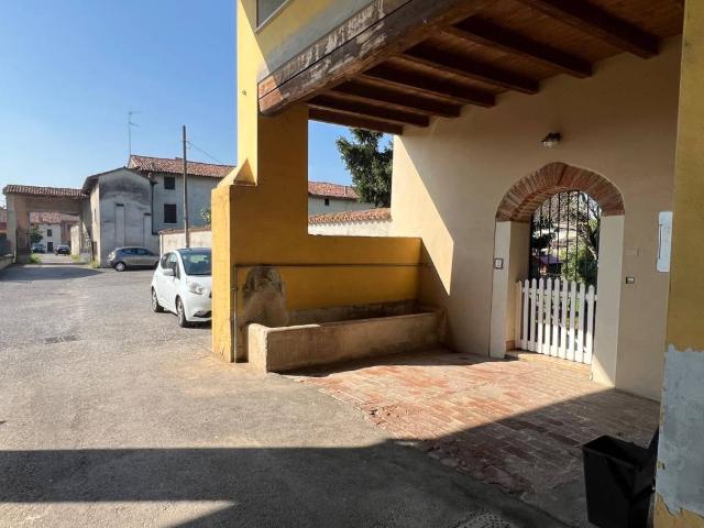 Appartamento in vendita a Verolavecchia, Brescia