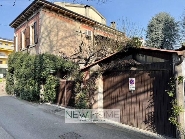 Appartamento in vendita a Sud, Brenzone