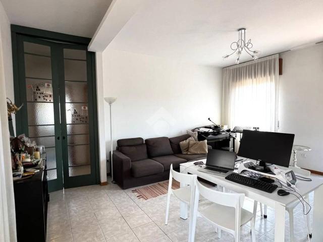 Appartamento in vendita a Sud-Est, Brenzone