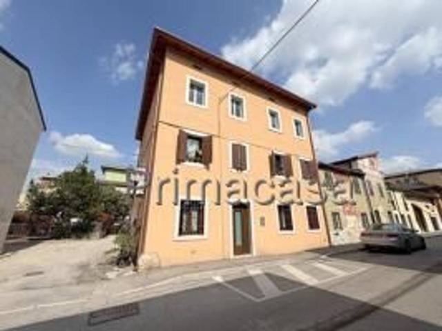Appartamento in vendita a Sud-Ovest, Brenzone