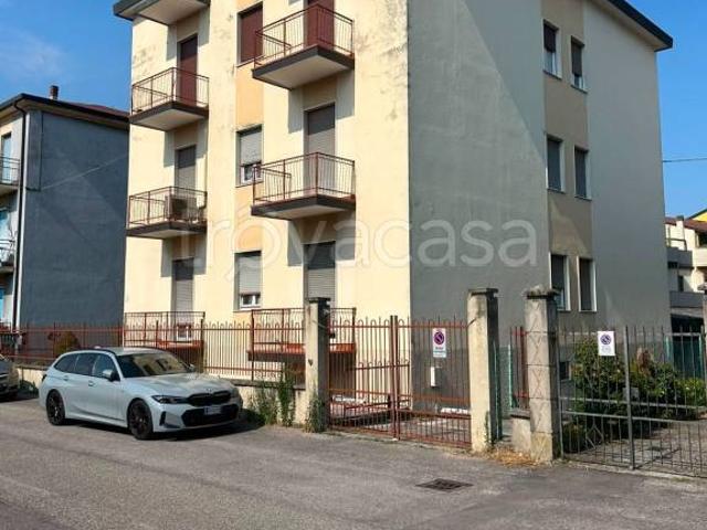 Appartamento in vendita a Ovest, Brenzone