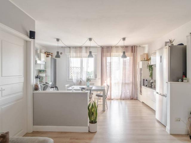 Appartamento in vendita a Sud, Brenzone