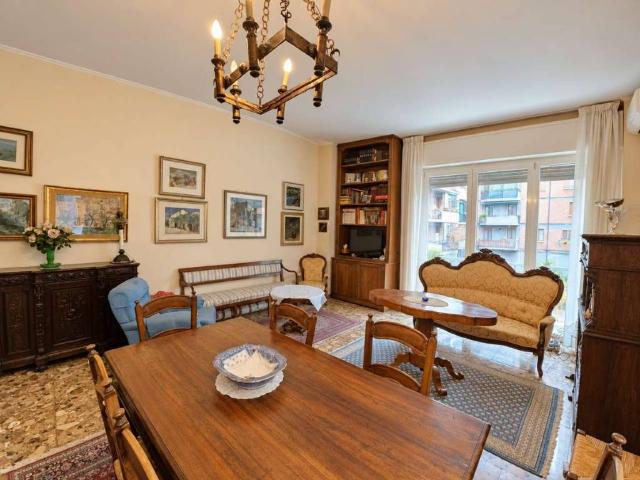 Appartamento in vendita a Borgo Trento, Verona