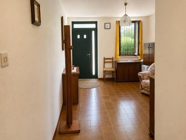Appartamento in vendita a Nord-Est, Brenzone