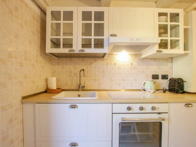 Appartamento in vendita a Sud, Brenzone