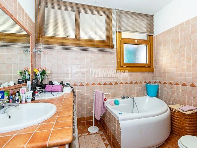 Appartamento in vendita a Ovest, Brenzone