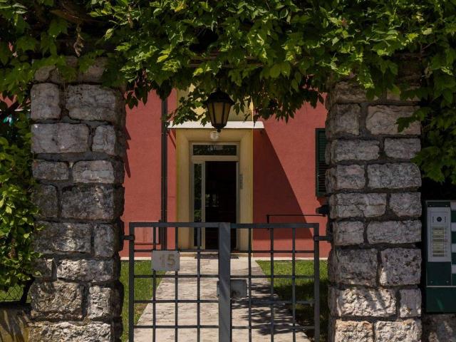 Appartamento in vendita a Ovest, Brenzone