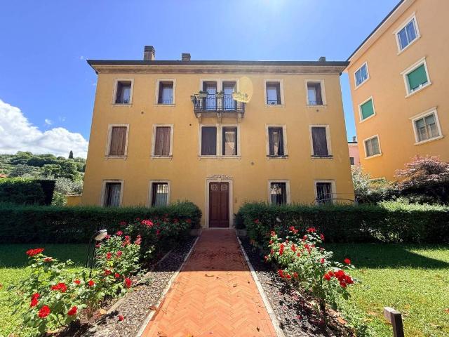 Appartamento in vendita a Nord-Ovest, Brenzone