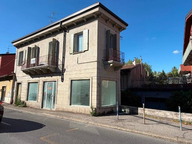 Appartamento in vendita a Sud, Brenzone