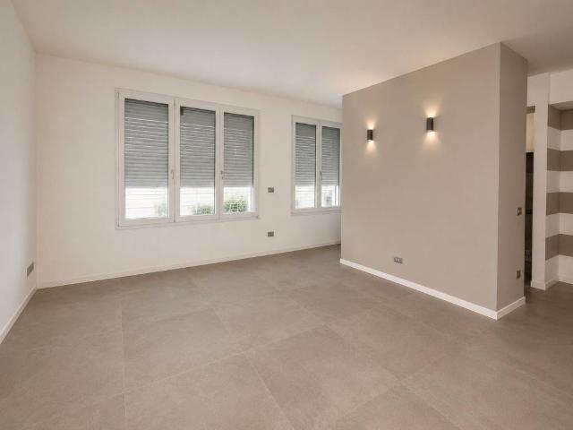Appartamento in vendita a Sud-Ovest, Brenzone