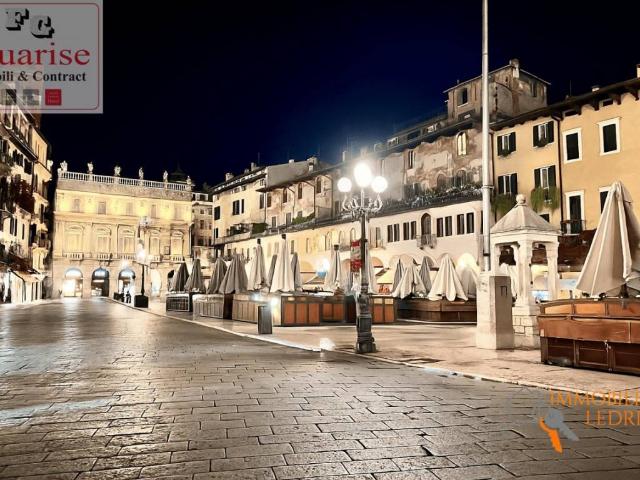 Appartamento in vendita a Centro storico, Brenzone