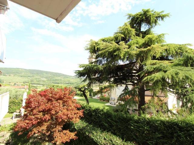Appartamento in vendita a Nord-Est, Brenzone