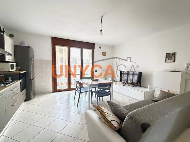Appartamento in vendita a Sud-Est, Brenzone