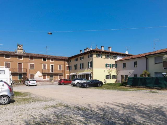 Appartamento in vendita a Basson, Brenzone