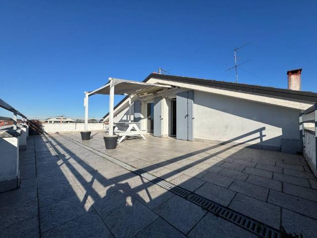 Appartamento in vendita a Sud-Ovest, Brenzone