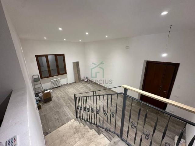 Appartamento in vendita a Sud-Est, Brenzone