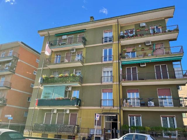 Appartamento in vendita a Sud-Ovest, Brenzone
