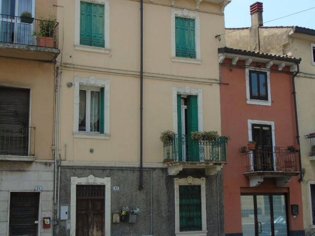 Appartamento in vendita a Sud-Est, Brenzone