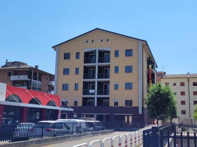 Appartamento in vendita a Sud-Est, Brenzone