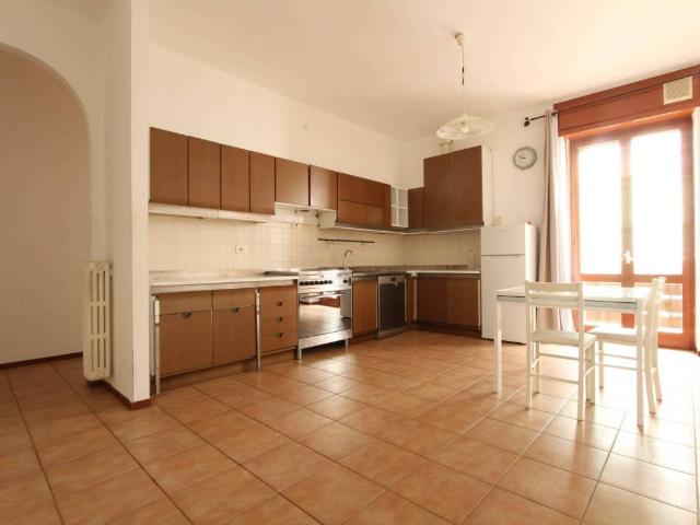 Appartamento in vendita a Est, Brenzone
