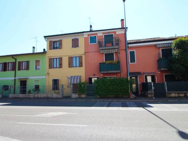 Appartamento in vendita a Sud-Ovest, Brenzone