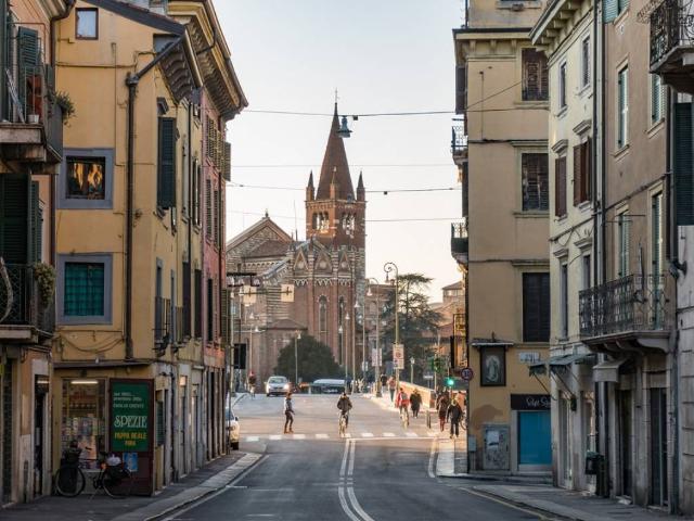 Appartamento in vendita a Centro storico, Brenzone