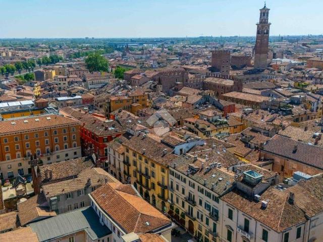 Appartamento in vendita a Centro storico, Brenzone