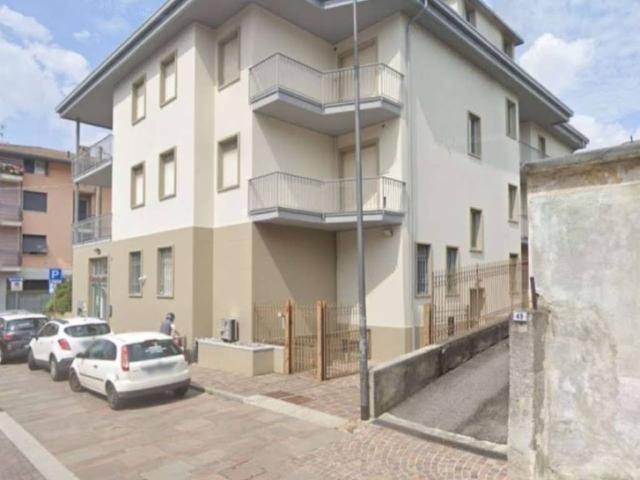 Appartamento in vendita a Semonte, Vertova