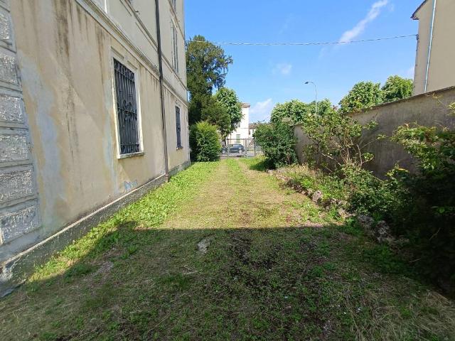 Appartamento in vendita a Montanara, Vescovato
