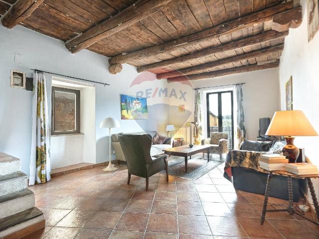 Appartamento in vendita a Madonna del Ponte, Vetralla