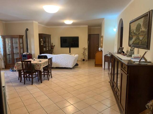 Appartamento in vendita a Vetralla, Lazio