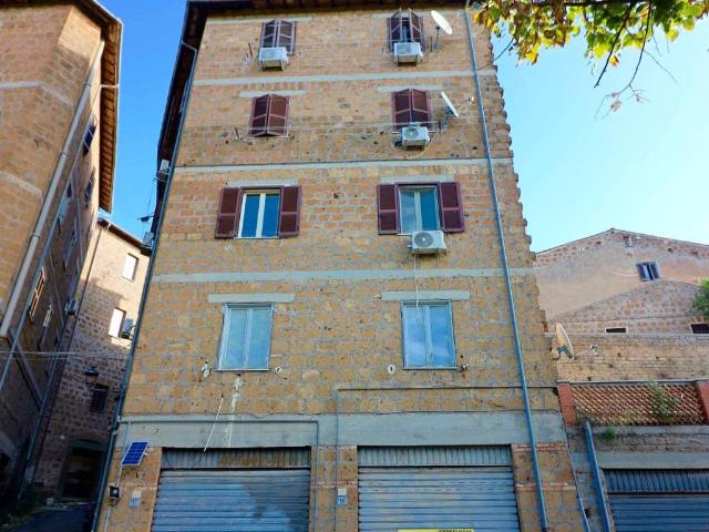 Appartamento in vendita a Madonna del Ponte, Vetralla