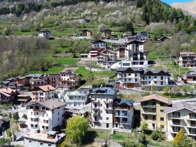 Appartamento in vendita a Comunità montana della valle Camonica, Vezza D'oglio