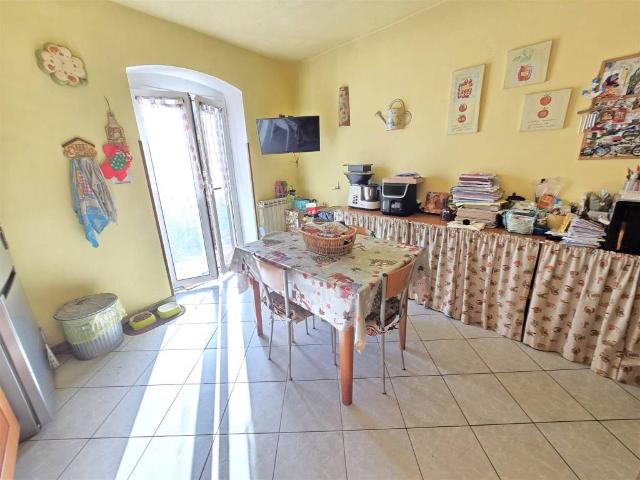 Appartamento in vendita a Vezzano Ligure, Liguria