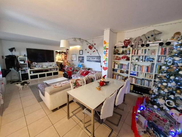 Appartamento in vendita a Vezzano Ligure, La Spezia