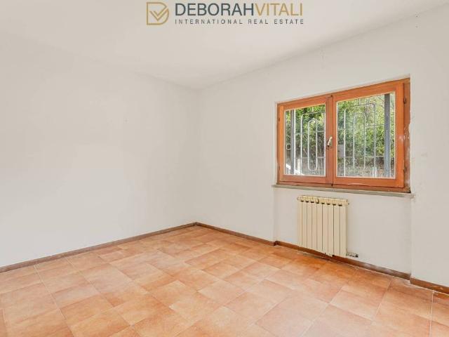 Appartamento in vendita a Vezzano Ligure, Liguria