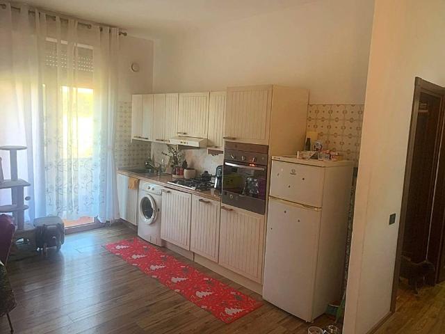 Appartamento in vendita a Vezzano Ligure, Liguria