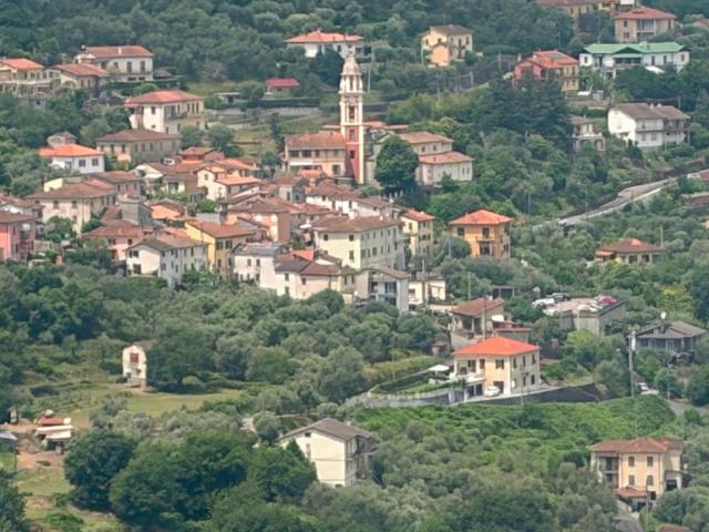 Appartamento in vendita a Vezzano Ligure, Liguria