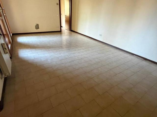 Appartamento in vendita a Viadana, Mantova