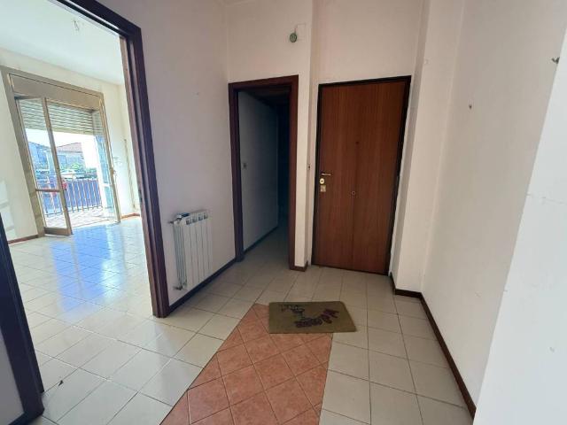 Appartamento in vendita a Viagrande, Catania