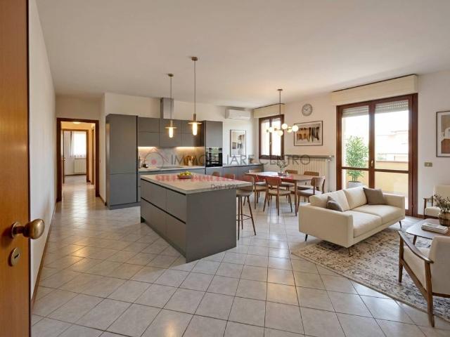 Appartamento in vendita a Viareggio, Toscana
