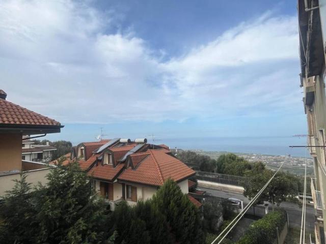Appartamento in vendita a Calabria, Vibo Valentia