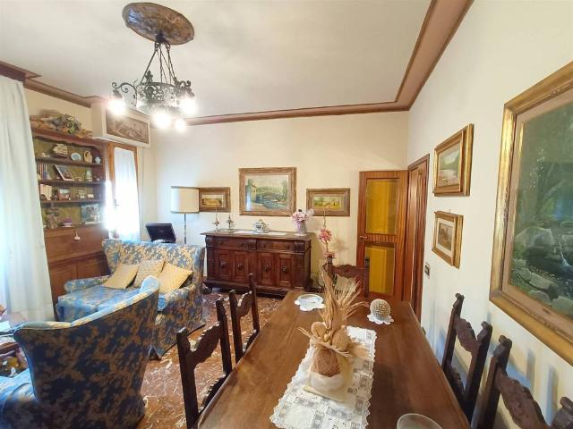 Appartamento in vendita a Vicchio, Toscana