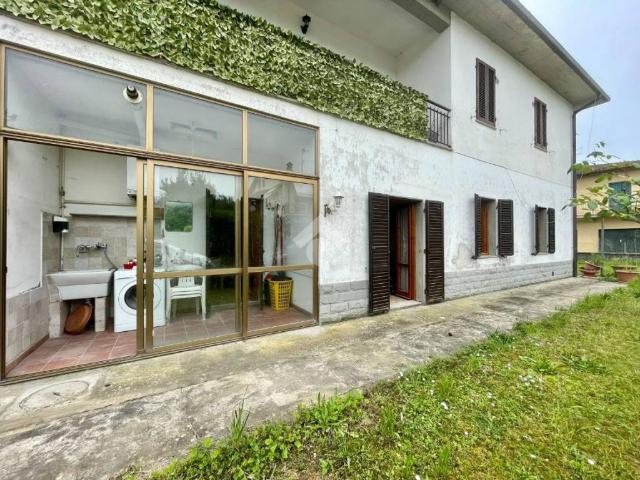 Appartamento in vendita a Vicchio, Toscana