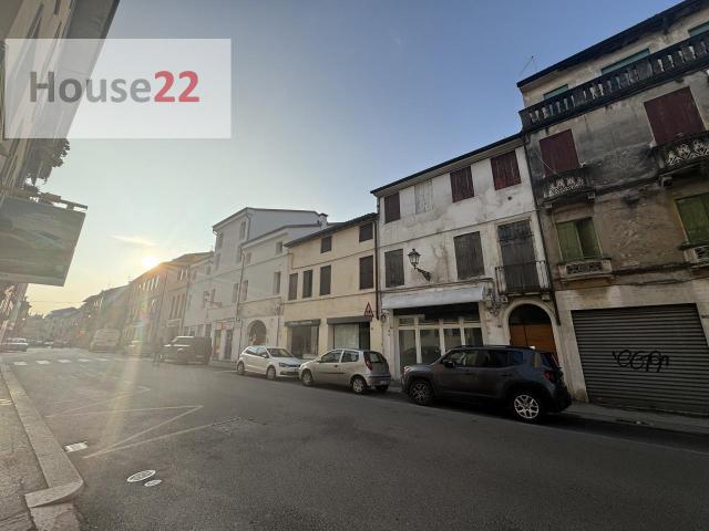 Appartamento in vendita a Vicenza, Veneto
