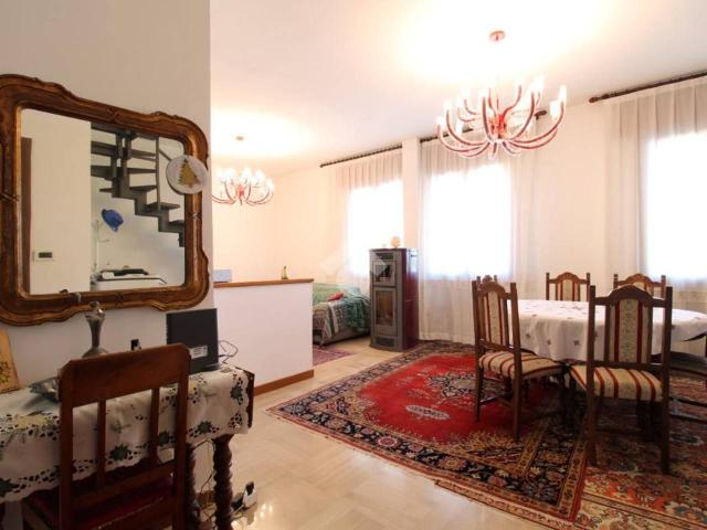 Appartamento in vendita a Vicenza, Veneto