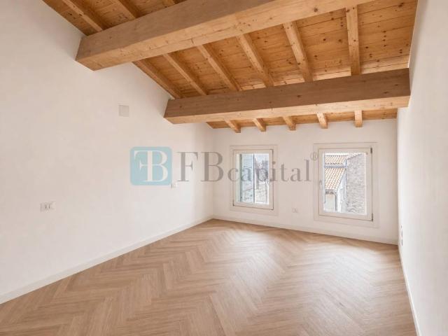 Appartamento in vendita a Vicenza, Veneto