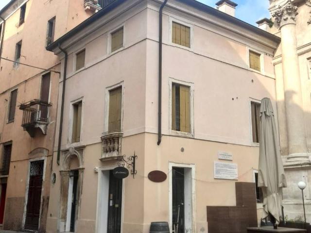 Appartamento in vendita a Vicenza, Veneto