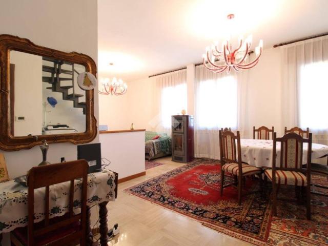 Appartamento in vendita a Vicenza, Veneto