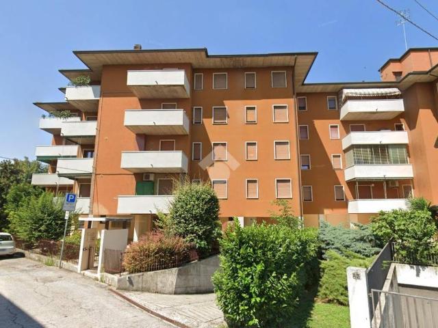 Appartamento in vendita a Borgo Berga, Vicenza